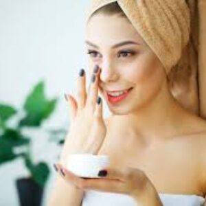 آیا می‌توانم به جای ضد آفتاب از لوازم آرایش حاوی SPF استفاده کنم؟