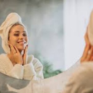 یافتن یک پاک‌کننده مؤثر برای پوست خشک