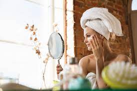 مواد تشکیل دهنده شوینده صورت برای پوست خشک